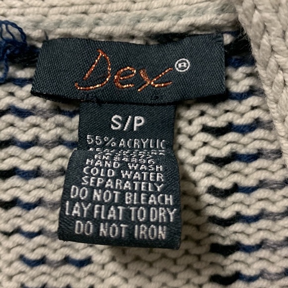 Gorgeous Dex Cardigan Sweater - Picture 3 of 4